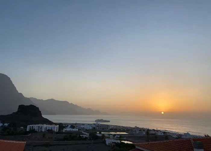 Vivienda Con Vistas Al Mar, Cerca De La Playa Y 3 Bedrooms
