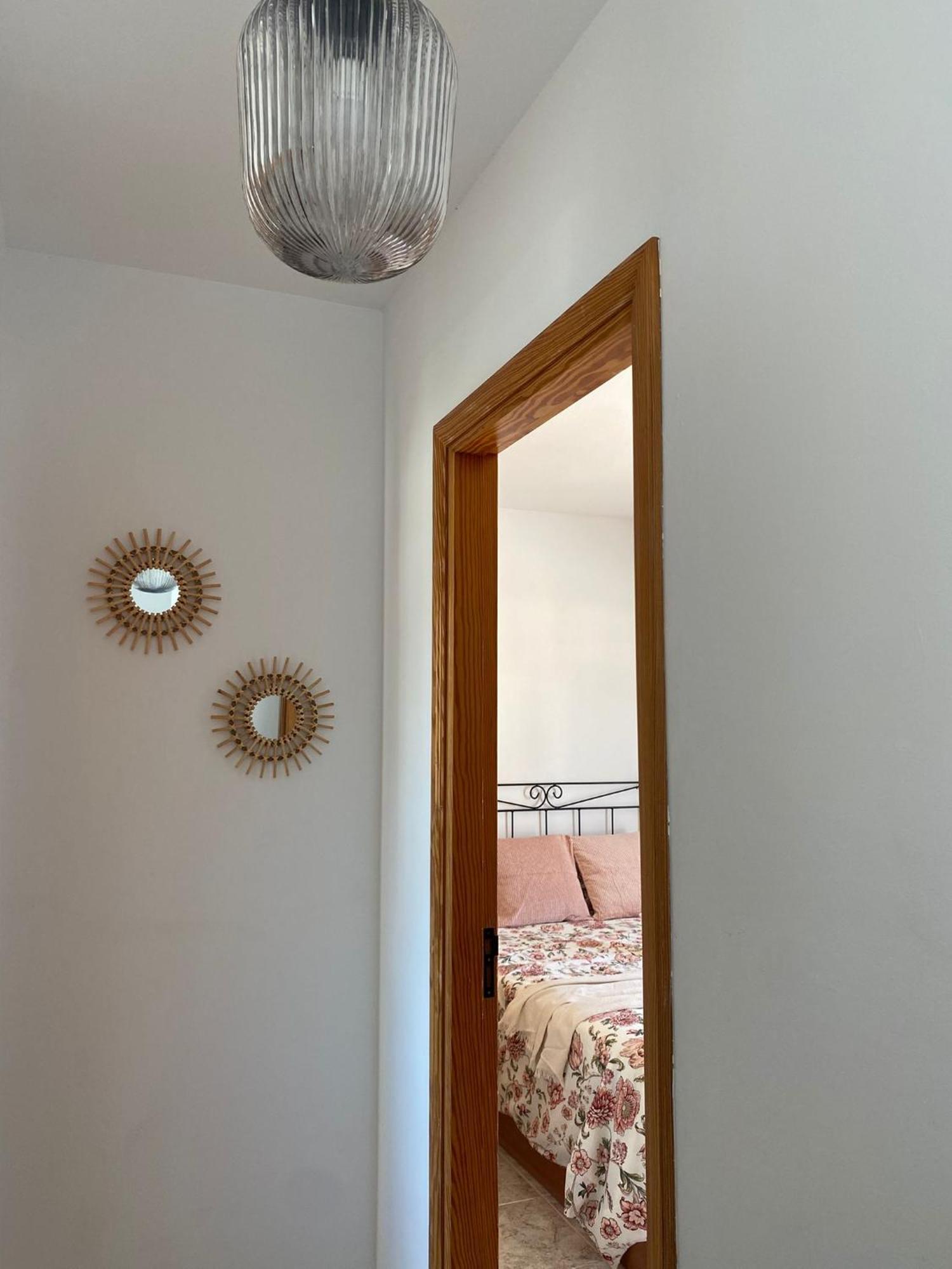Vivienda Con Vistas Al Mar, Cerca De La Playa Y 3 Bedrooms Apartment *
